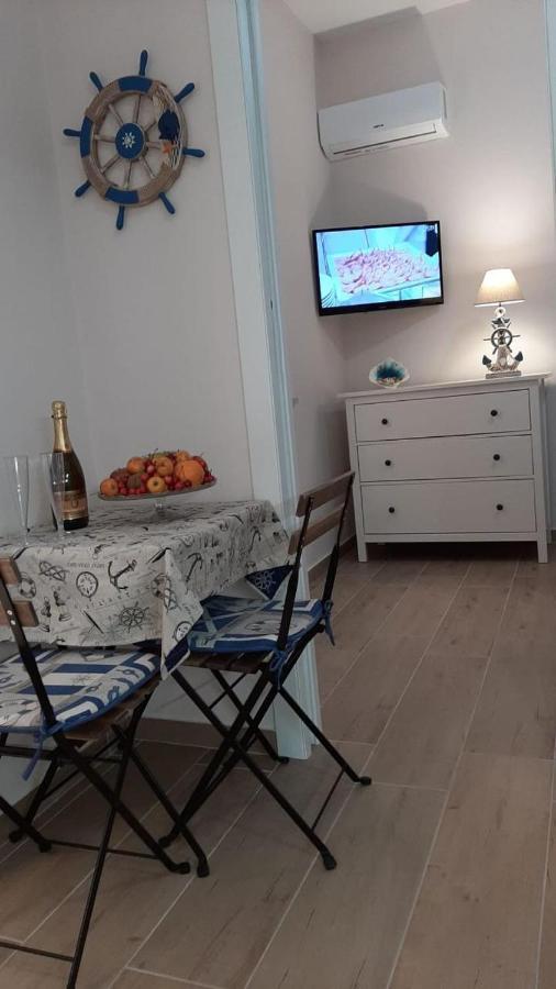 La Casa Nel Vicolo Apartment Джардини Наксос Екстериор снимка